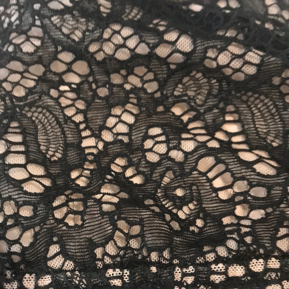 Gilligan & O’Malley lined lacy black on beige fancy bra Size L. Gently used.
